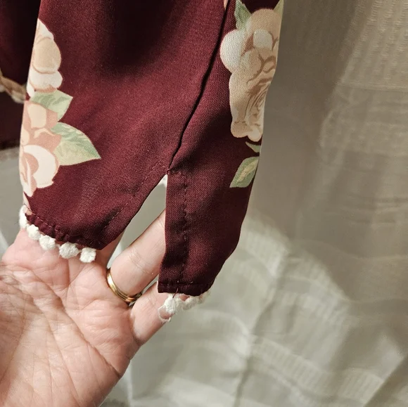 No Boundaries Junior's  Top Size Large - Picture 7 of 8